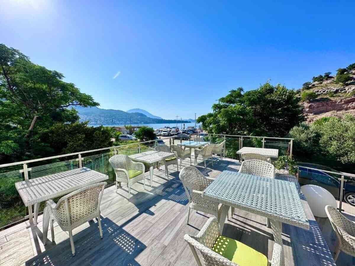 Terrace with sea view at Porto Sole Hotel
